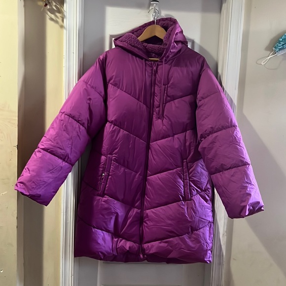 NWT a new day Water Resistant long Puffer Jacket with two pockets and Hoodie - Picture 2 of 11